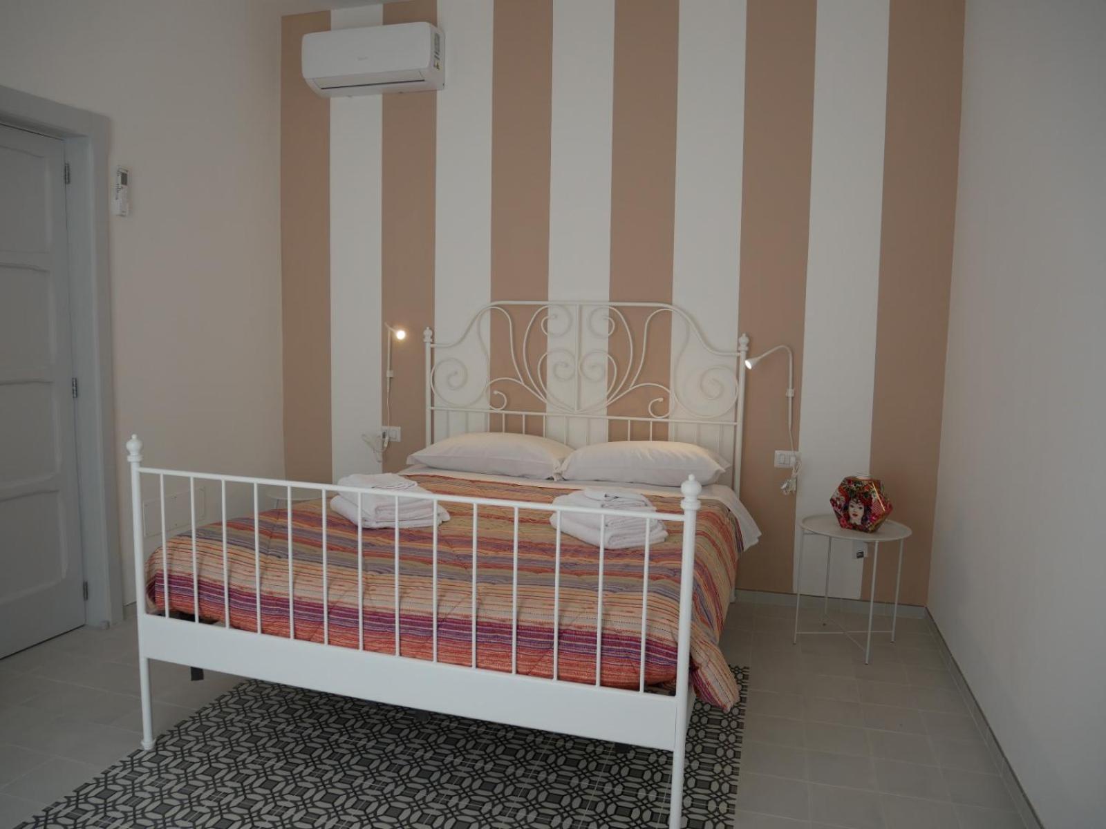 Casa Vacanza B&G Lecce Exterior foto